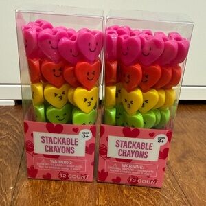 NWT 2 Colorful Stackable Heart Crayons 12 Count